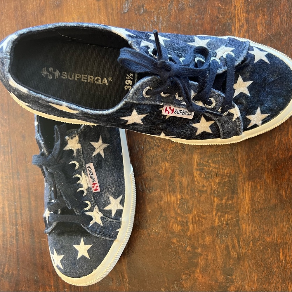 Navy velvet Supergas with stars. Size 39.5